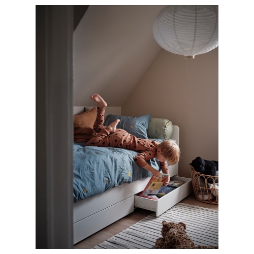 Slakt bed store with storage